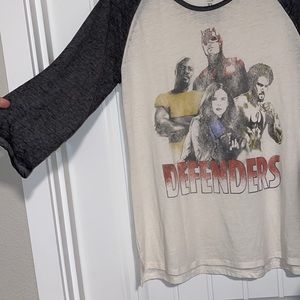 🎥 Netflix Original MARVEL Defenders!!  3/4 length sleeved t-shirt